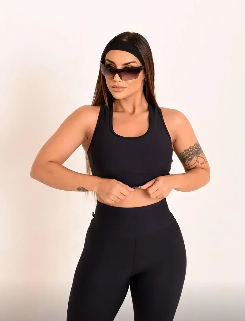 Calça Preta Empina bumbum Sem Drapeado