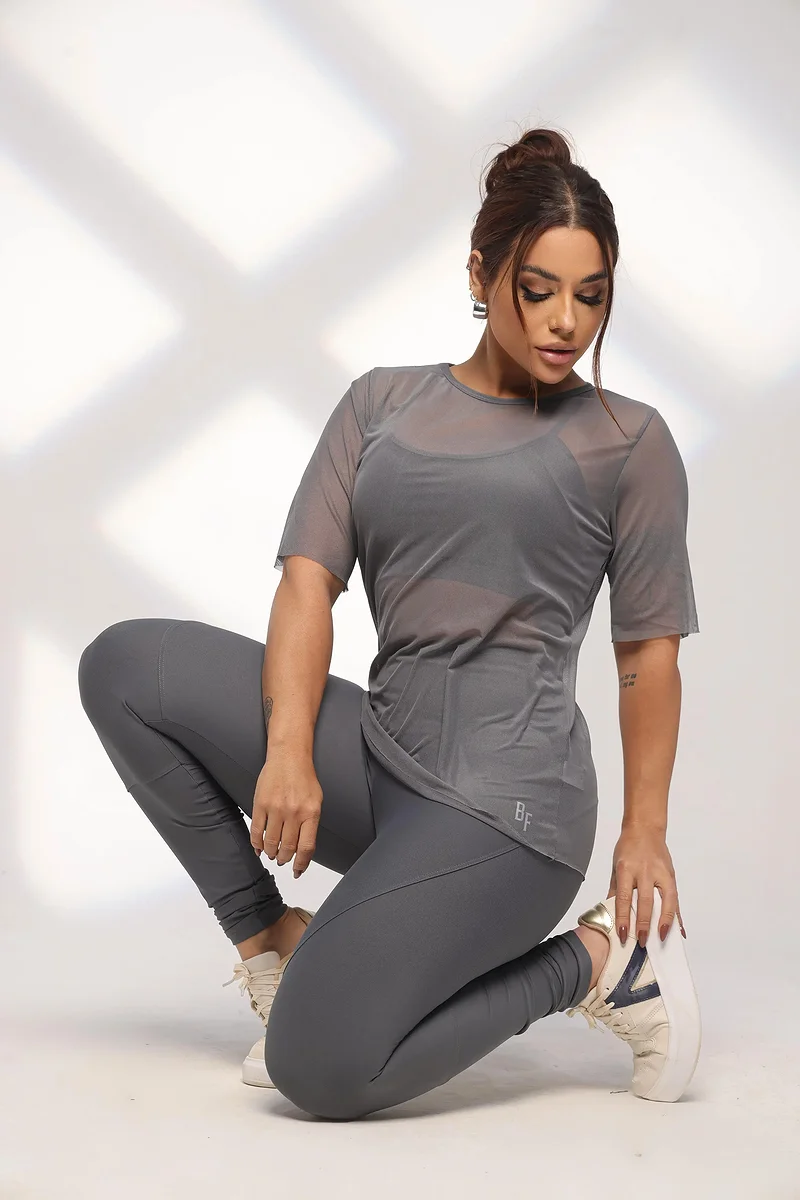 Calça Legging Fitness Levanta Bumbum Recortes Que Valorizam A Silhueta Grafite