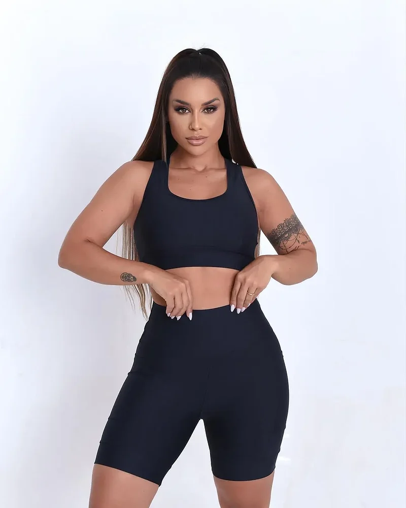 Bermuda Fitness Bolso Lateral Preta