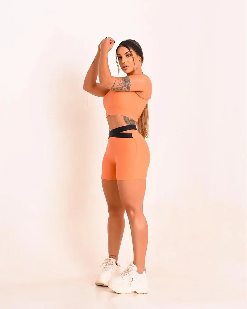 Conjunto Vibe Laranja detalhe Preto